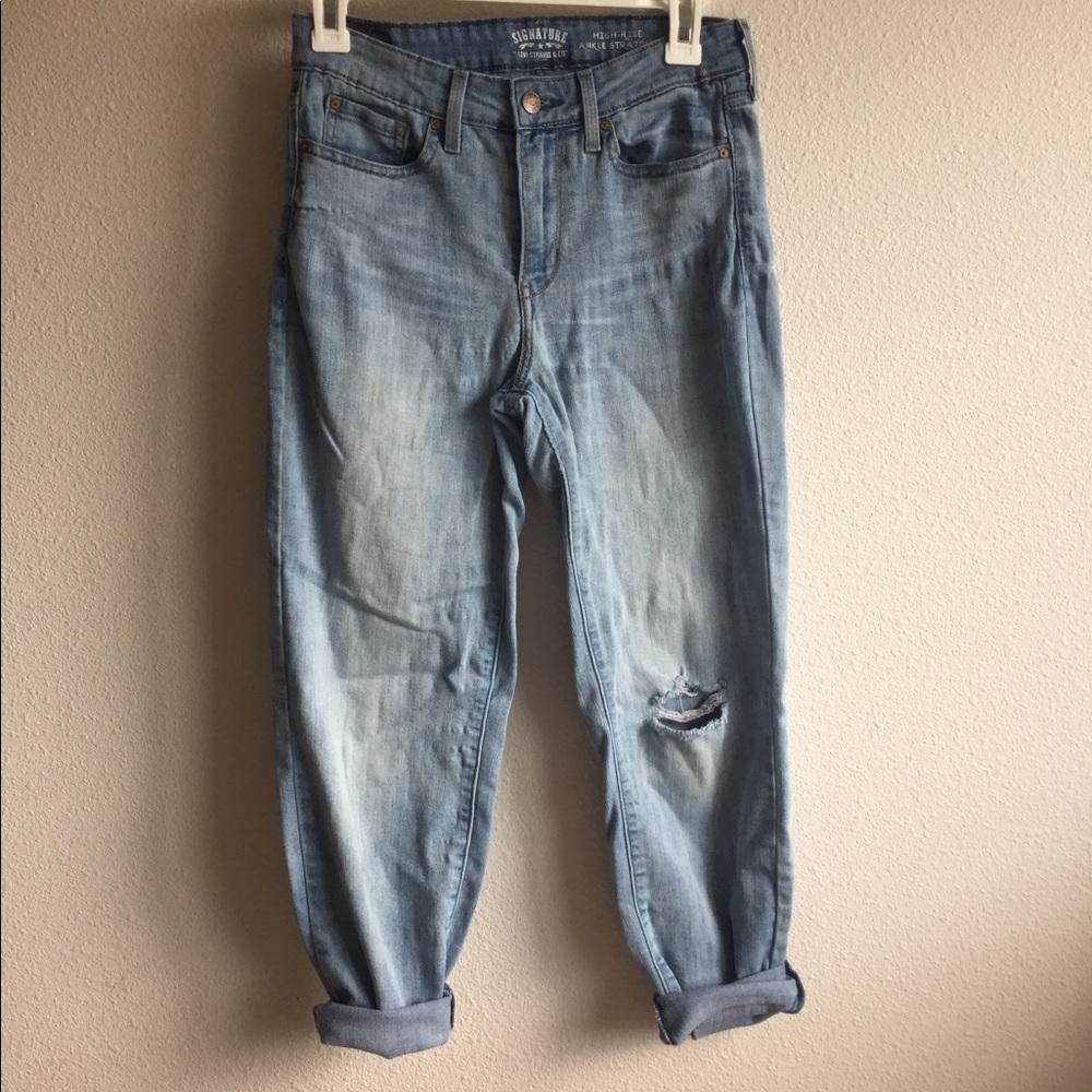signature by levi strauss | high rise mom jeans